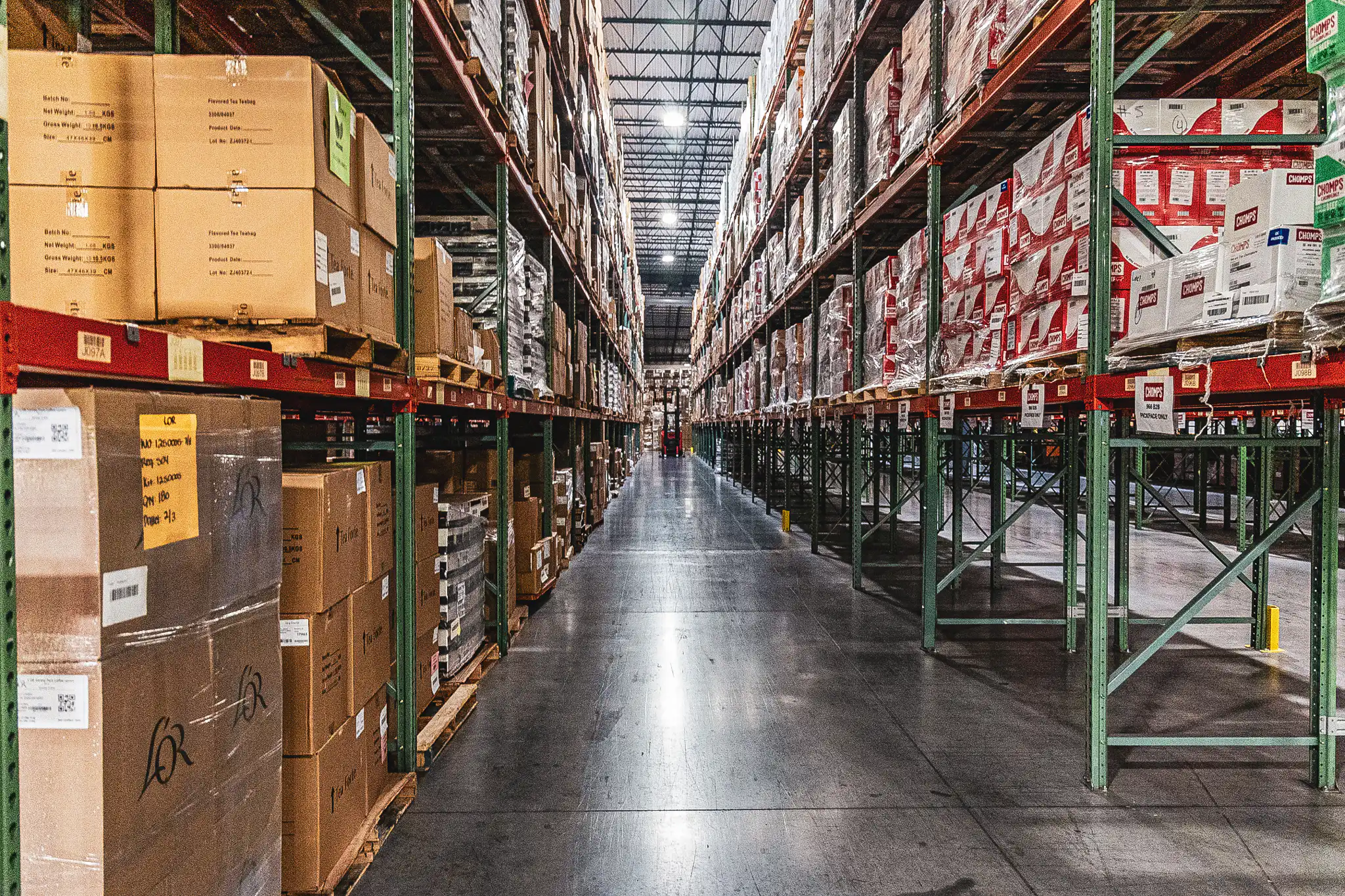 Omnichannel ecommerce fulfillment center